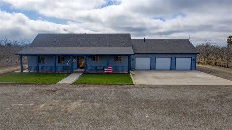 406 Mulberry Rd .